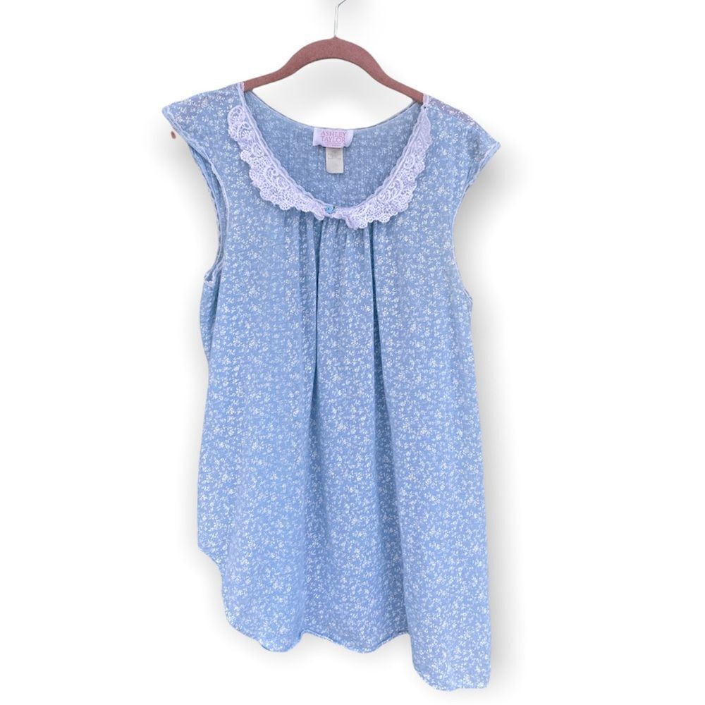Vintage Ashley Taylor Sleepwear Cotton Sz M Baby Blue With Rose